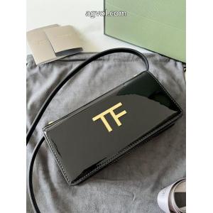 TOM FORD最安値保証 セールで嬉しい入荷 SALE 2026    バッグ偽 ブランド サイト.