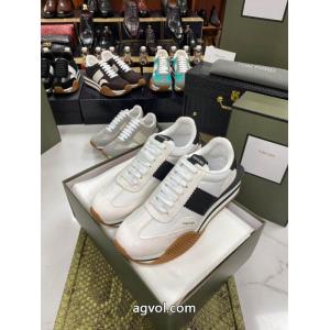 TOM FORDブランド コピー 専門店スニーカーデザイン性に優れた フェミニンな雰囲気 最新限定お目立ち..