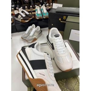 TOM FORDブランド コピー 専門店スニーカーデザイン性に優れた フェミニンな雰囲気 最新限定お目立ち..