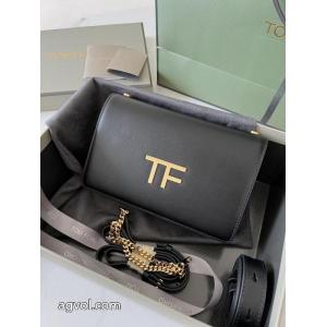 コピー 品 ブランドTOM FORD    高級感のある 26ＡＷ美品 人気モデル愛用..