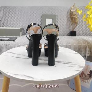 一番欲しいのは ファッションブランド 足馴染みのいいトムフォード偽物 ブランド ショップサンダル..