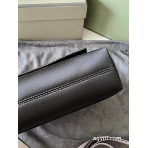定番人気商品 数量限定お買い得 新着入荷ブランド レプリカバッグトムフォード..