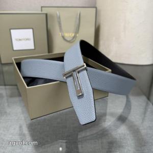 ブランド 品 スーパー コピー機能性も忘れない！ 防寒性に優れた 最終価格ベルトTOM FORD..
