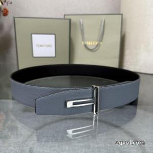 ブランド 品 スーパー コピー機能性も忘れない！ 防寒性に優れた 最終価格ベルトTOM FORD..