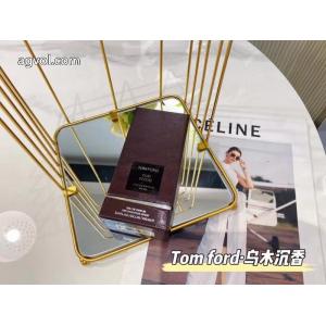 トムフォード雑貨小物ブランド コピー 激安カラバリ豊富 完売目前 人気ブランド秋冬の新作が続々登場..