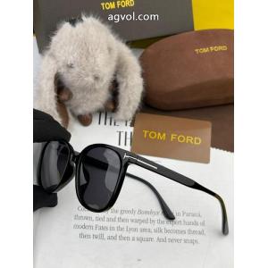 TOM FORDサングラス総合ランク高きアイテム 予約注文 活躍するトレンドアイテム激安 ブランド 通販..