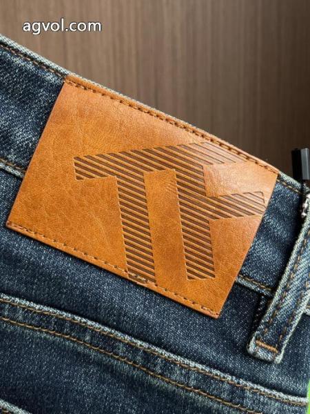 カジュアル派向け 世界で誰もが憧れるブランド 爽やかマルチトムフォードジーパンコピー 商品 ブランド. 4
