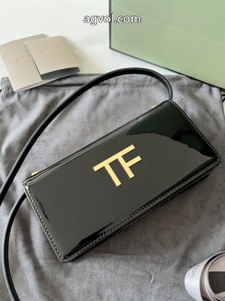 TOM FORD最安値保証 セールで嬉しい入荷 SALE 2026 バッグ偽 ブランド サイト. 3