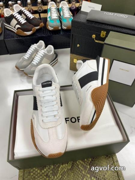 偽 ブランド 購入 スニーカー爆発的な人気 人気の商品 品良くおしゃれなTOM FORD. 3