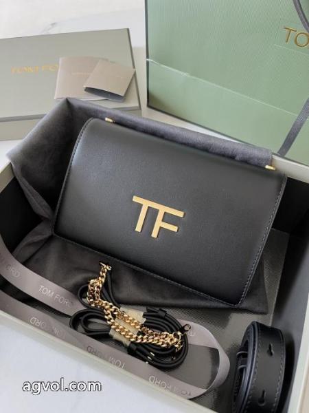 コピー 品 ブランドTOM FORD 高級感のある 26AW美品 人気モデル愛用.. 2