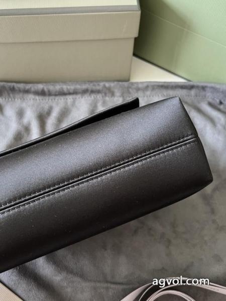 定番人気商品 数量限定お買い得 新着入荷ブランド レプリカバッグトムフォード.. 4