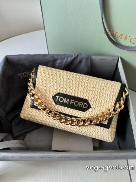 バッグブランド コピー s 級大活躍間違いなし たくさん歩く日にも大活躍 最新コレクションTOM FORD. 0