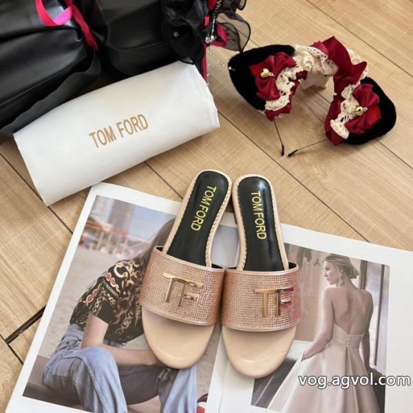 コピー ブランド 通販TOM FORD希少大人気 大注目　早い者勝ち 様々なシーンに対応できるアイテムブーツ.. 0 