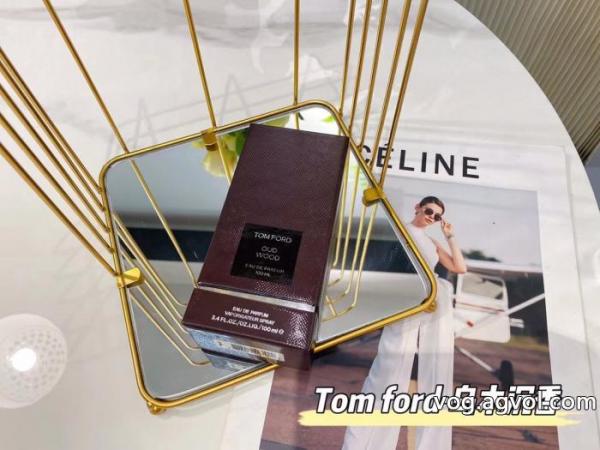 トムフォード雑貨小物ブランド コピー 激安カラバリ豊富 完売目前 人気ブランド秋冬の新作が続々登場.. 0
