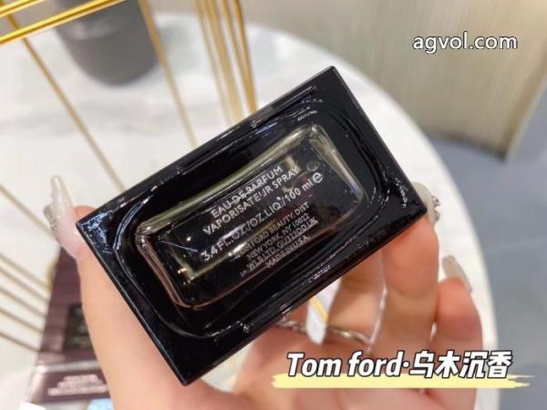 トムフォード雑貨小物ブランド コピー 激安カラバリ豊富 完売目前 人気ブランド秋冬の新作が続々登場.. 3