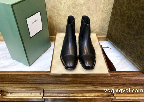 ブランド コピー ショップお洒落で人気アイテム 上品上質 2026冬に意外と人気な新作TOM FORDブーツ.. 0 