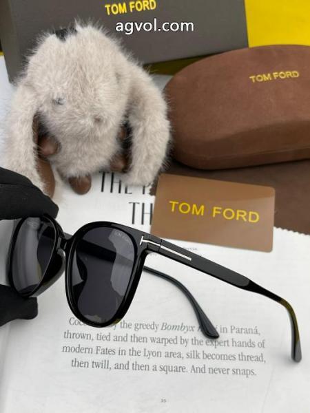 TOM FORDサングラス総合ランク高きアイテム 予約注文 活躍するトレンドアイテム激安 ブランド 通販.. 2