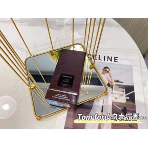 トムフォード雑貨小物ブランド コピー 激安カラバリ豊富 完売目前 人気ブランド秋冬の新作が続々登場..